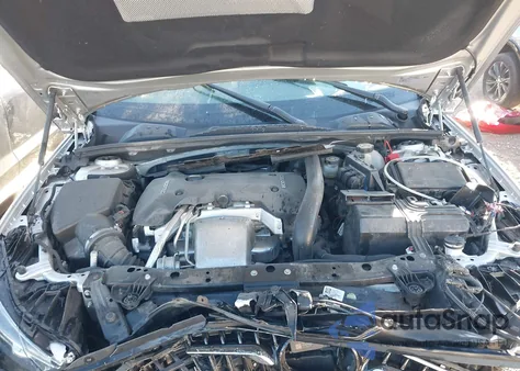 2018 Buick Regal Sportback Essence from USA, damaged, VIN W04GP6SX5J1028423